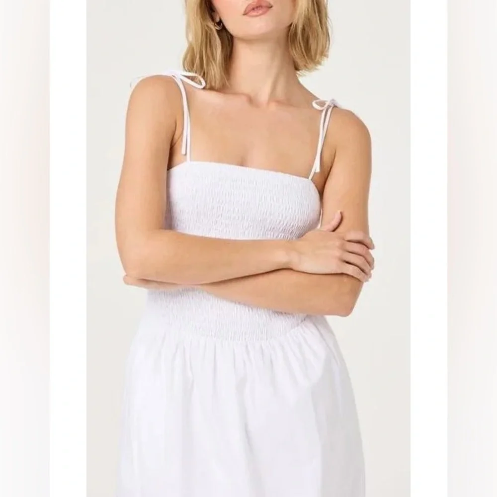 ASTR The Label Drop Smoked Midi Dress Size Medium White‎ NWOT - Picture 3 of 15